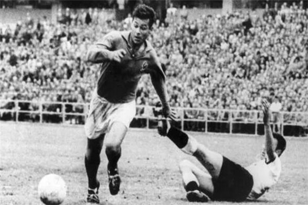 多半还得配 多半还得配